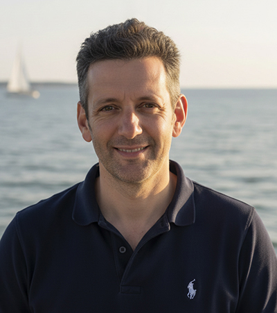 Omer Knaz — jewellery photography expert